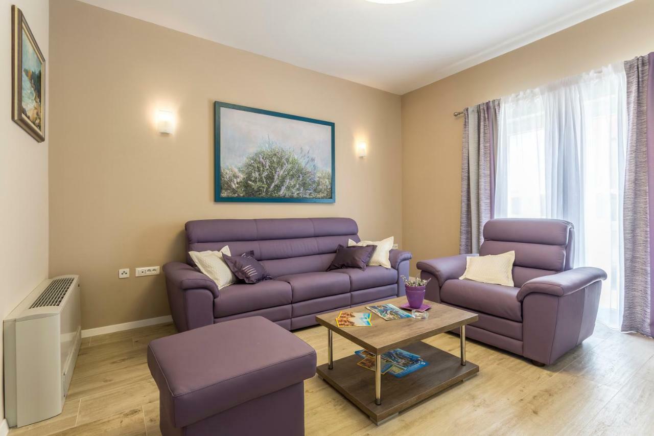 Villa Flores روغوزنيكا المظهر الخارجي الصورة