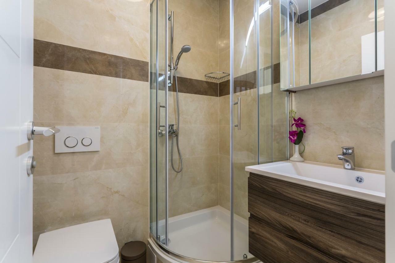 Villa Flores روغوزنيكا المظهر الخارجي الصورة