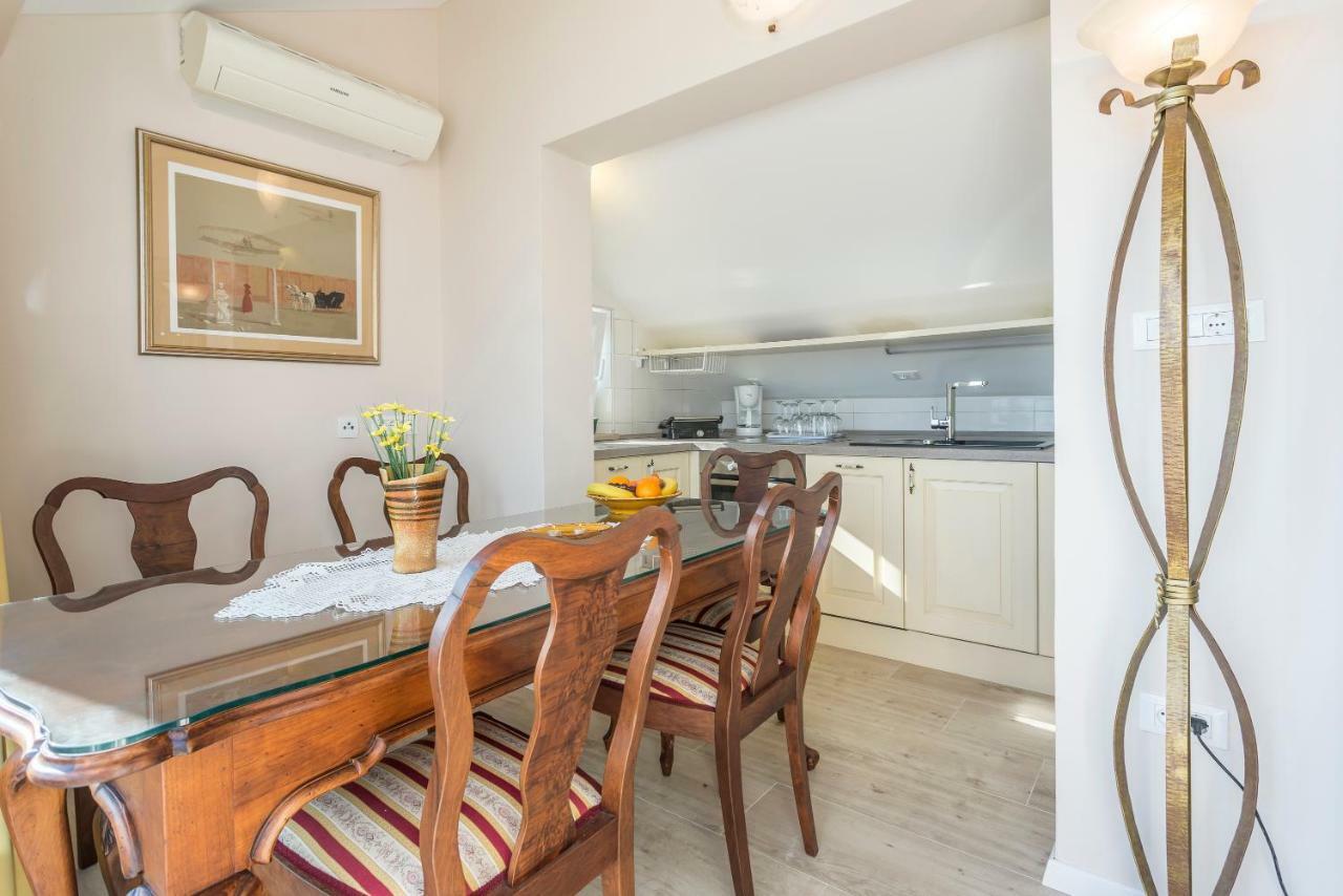 Villa Flores روغوزنيكا المظهر الخارجي الصورة